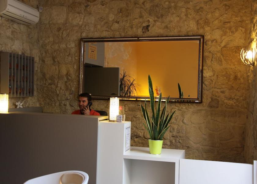 Nouvelle-Aquitaine Bordeaux Reception