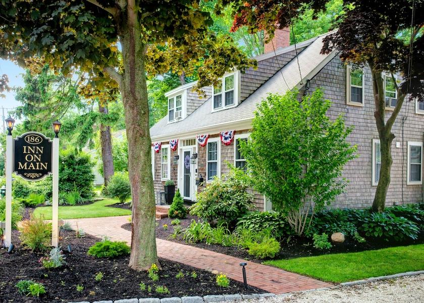 Massachusetts Yarmouth Port Facade
