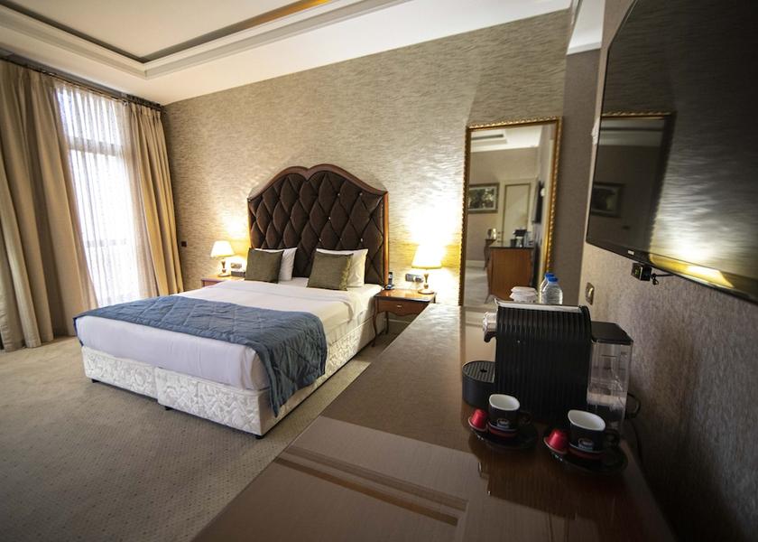  Baku Room