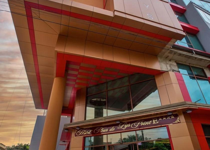  Dakar Facade