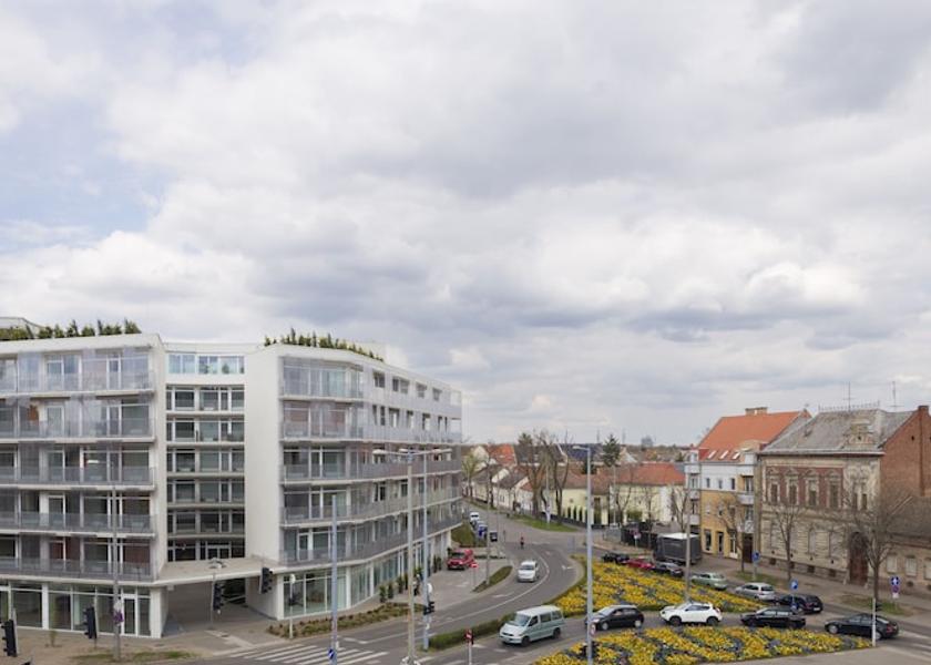 Hajdu-Bihar Debrecen Front of property