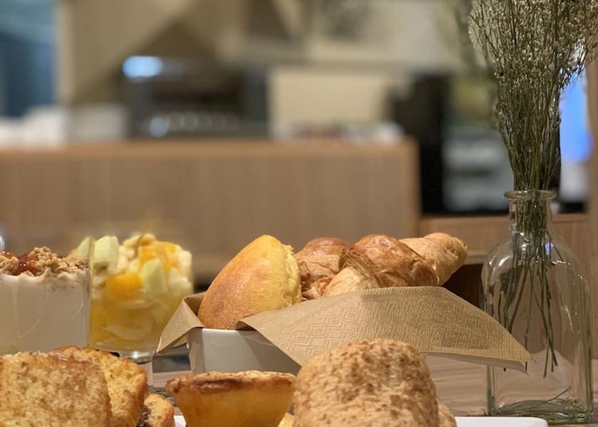 Norte Porto Breakfast Area
