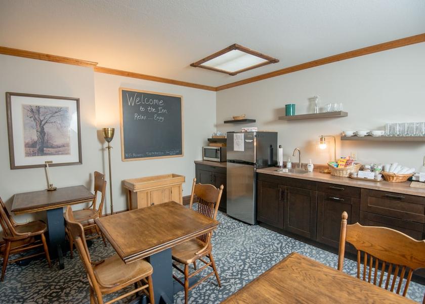 Wisconsin Sturgeon Bay Breakfast Area