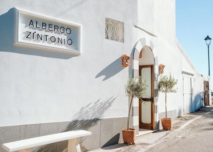 Campania Scala Front of property