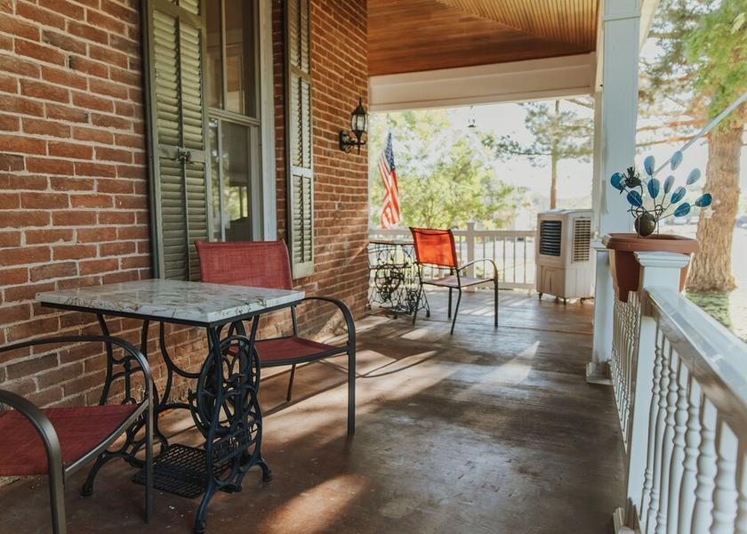 California Alpine Porch