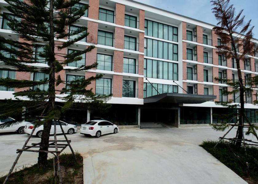Phuket Chalong Exterior Detail