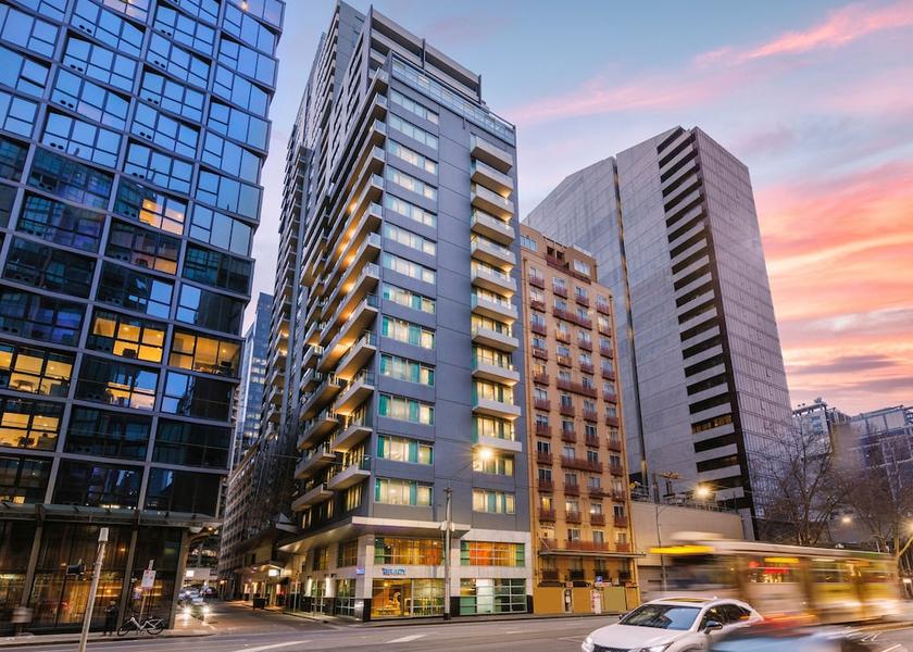 Victoria Melbourne Exterior Detail