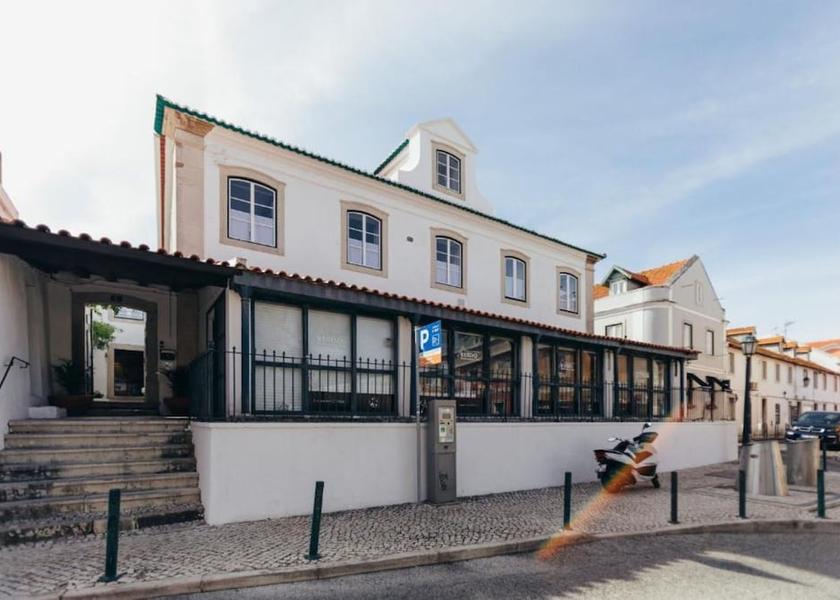  Cascais Front of property