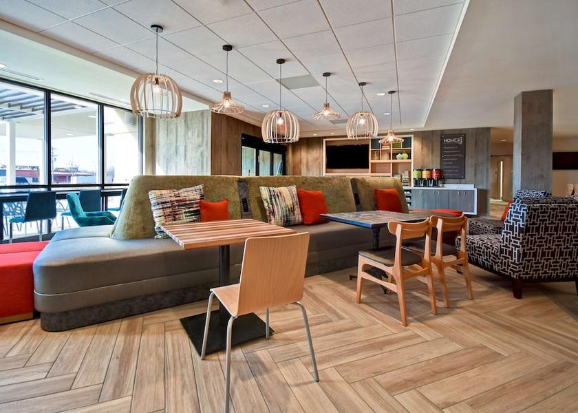 Kentucky Bowling Green Lobby