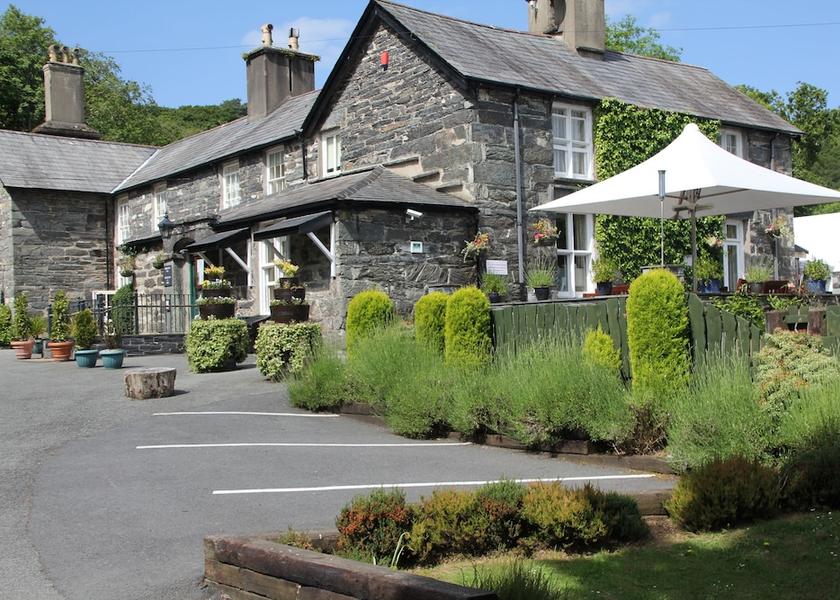 Wales Porthmadog Facade