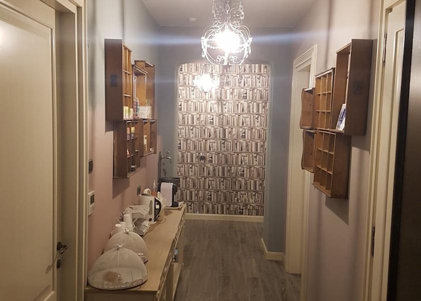 Piedmont Alba Interior Entrance