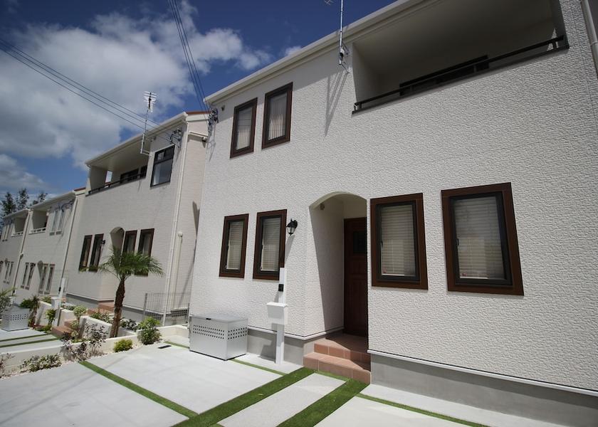 Okinawa Onna Facade