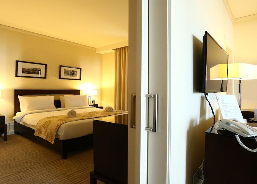  Beirut Room