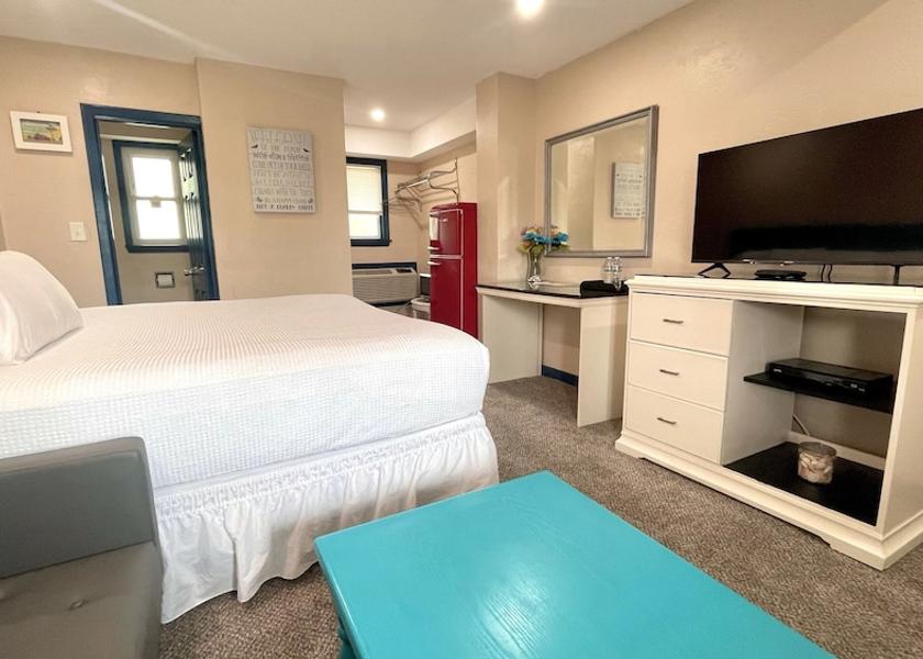 Massachusetts Buzzards Bay Rooms