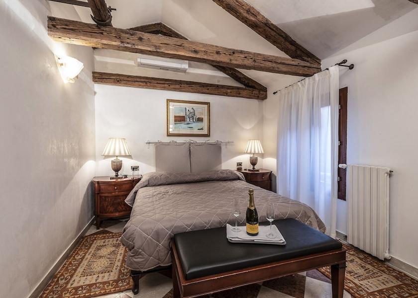 Veneto Venice Room