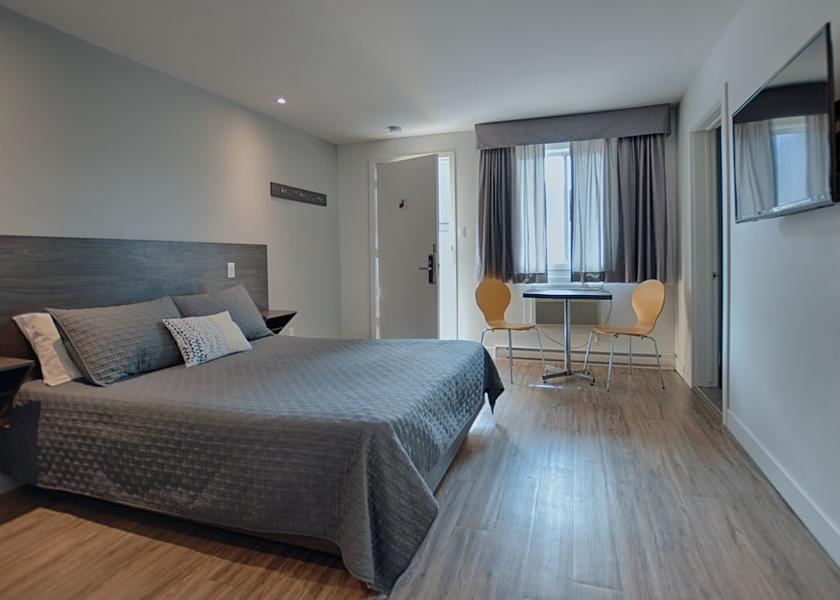 Quebec Laval Room