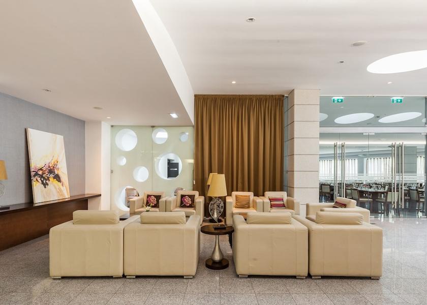 Santarém Ourem Lobby sitting area