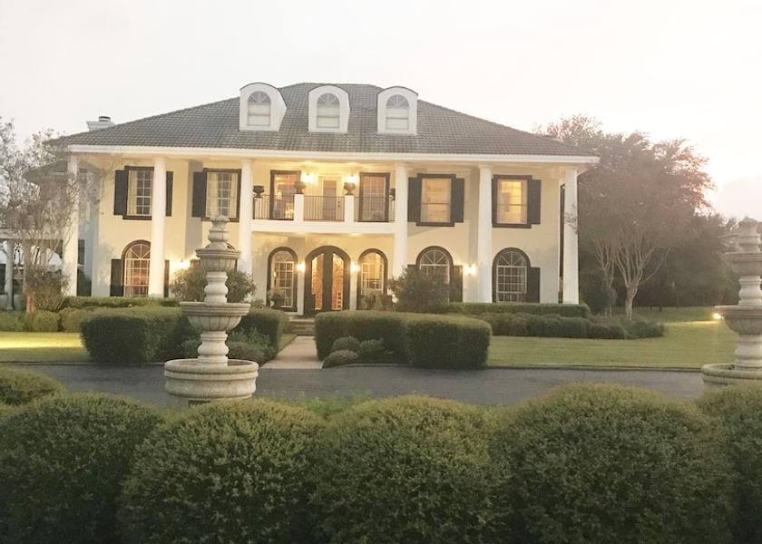 Texas Pflugerville Facade