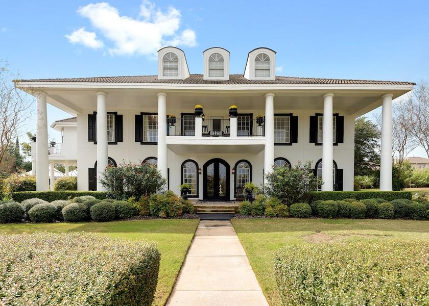 Texas Pflugerville Property entrance