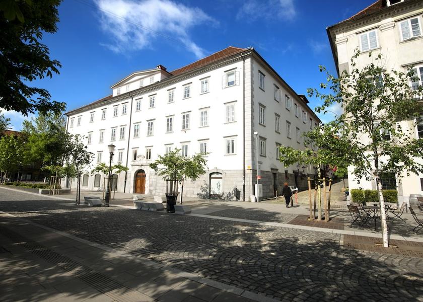  Ljubljana Exterior Detail