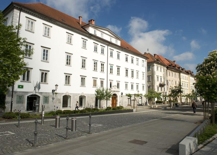  Ljubljana Facade