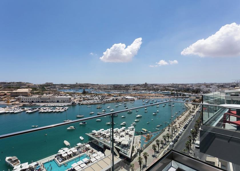 Central Region Gzira Terrace/patio