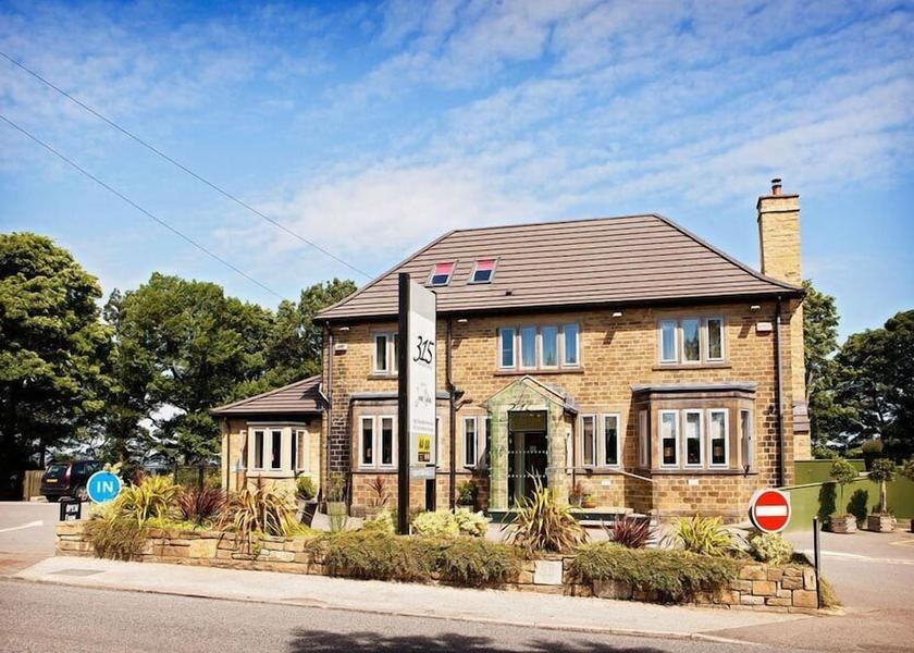 England Huddersfield Entrance