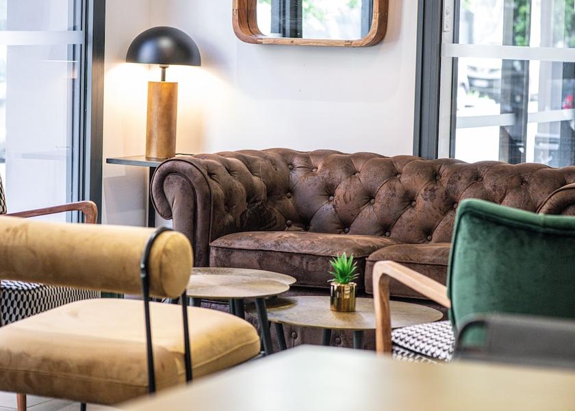 Auvergne-Rhone-Alpes Clermont-Ferrand Interior Entrance