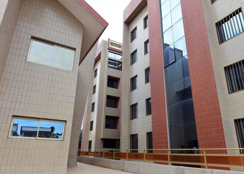  Lome Exterior Detail