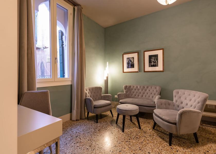 Veneto Venice Room