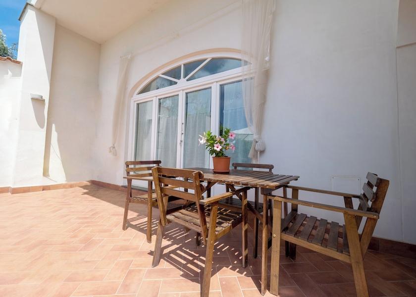 Campania Meta Terrace