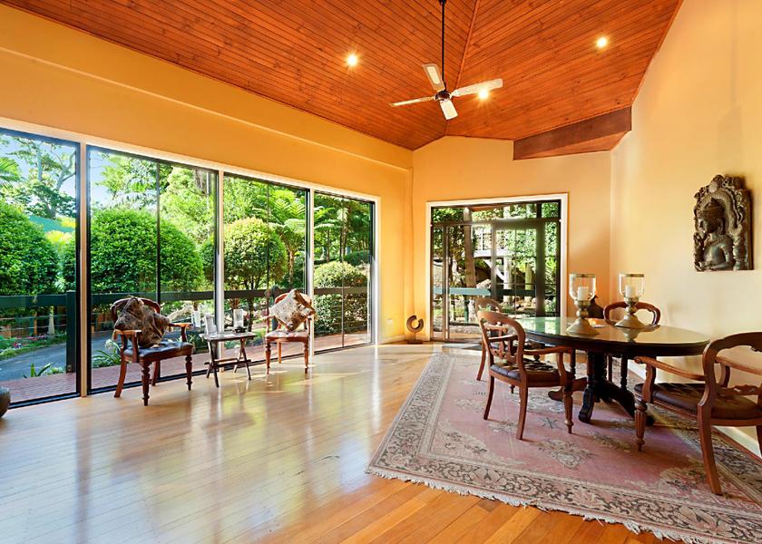 Queensland Tamborine Mountain Reception