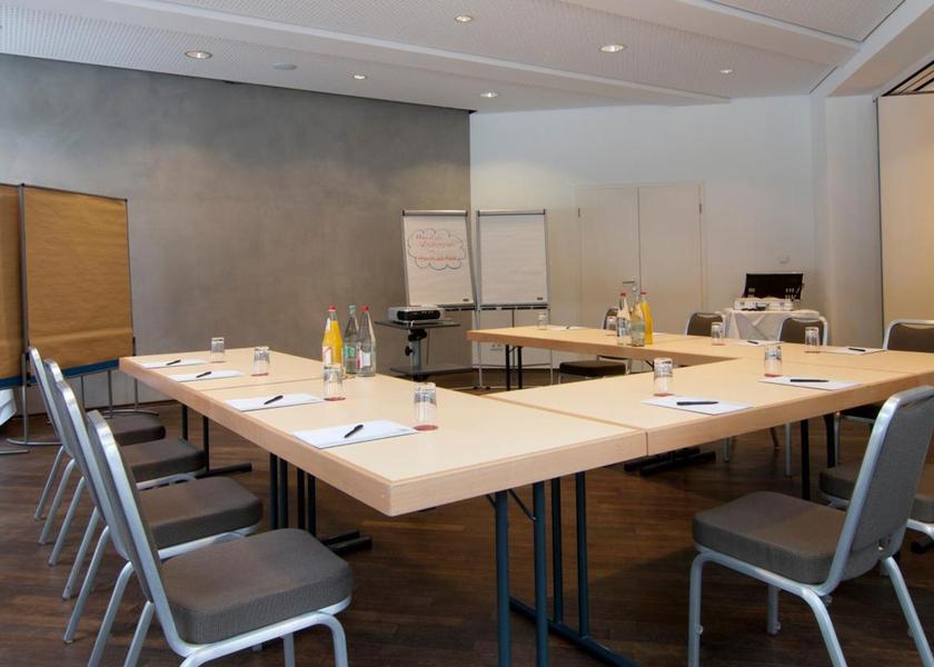 Hessen Bad Homburg v.d. Hoehe Meeting room / ballrooms