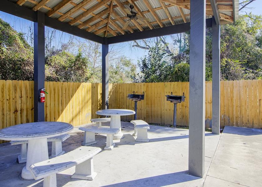 Louisiana Sulphur BBQ/picnic area