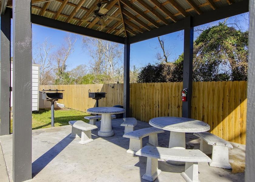 Louisiana Sulphur BBQ/picnic area