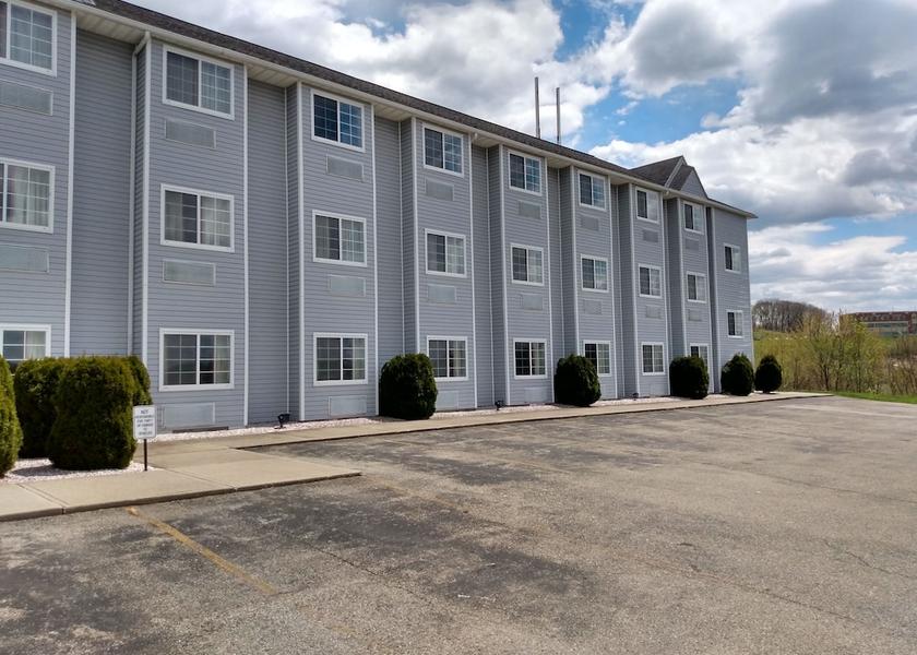 Pennsylvania Clarion Exterior Detail