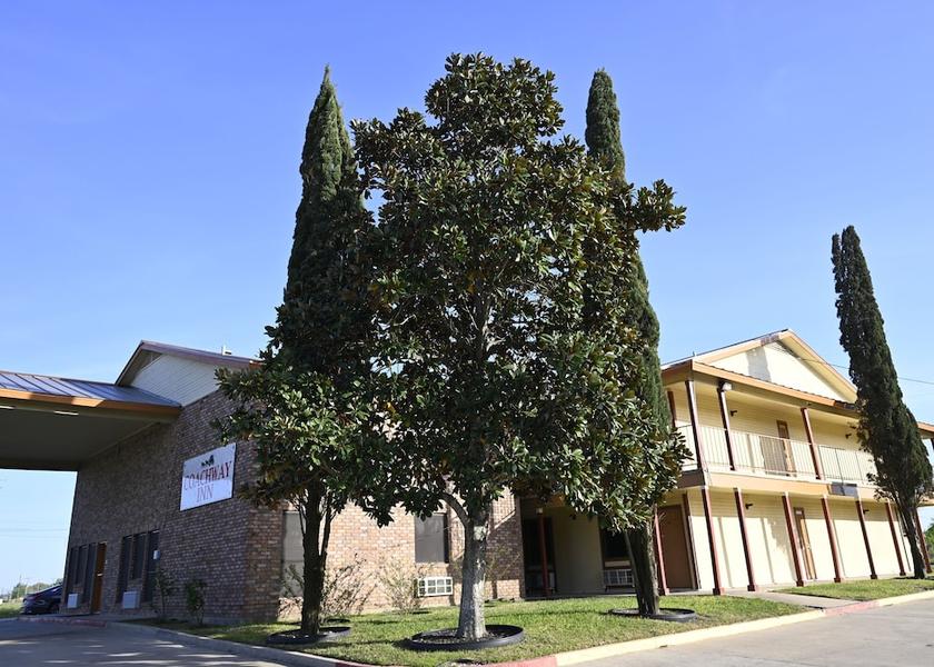 Louisiana Luling Facade