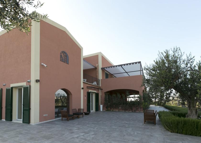 Sicily Paceco Facade