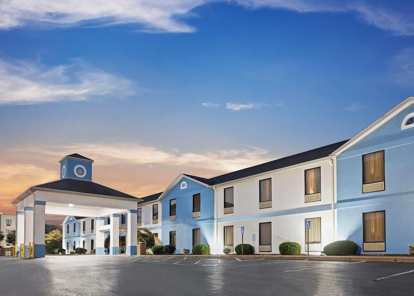 Kentucky Madisonville Exterior Detail