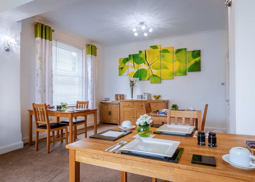 England Shanklin Breakfast Area