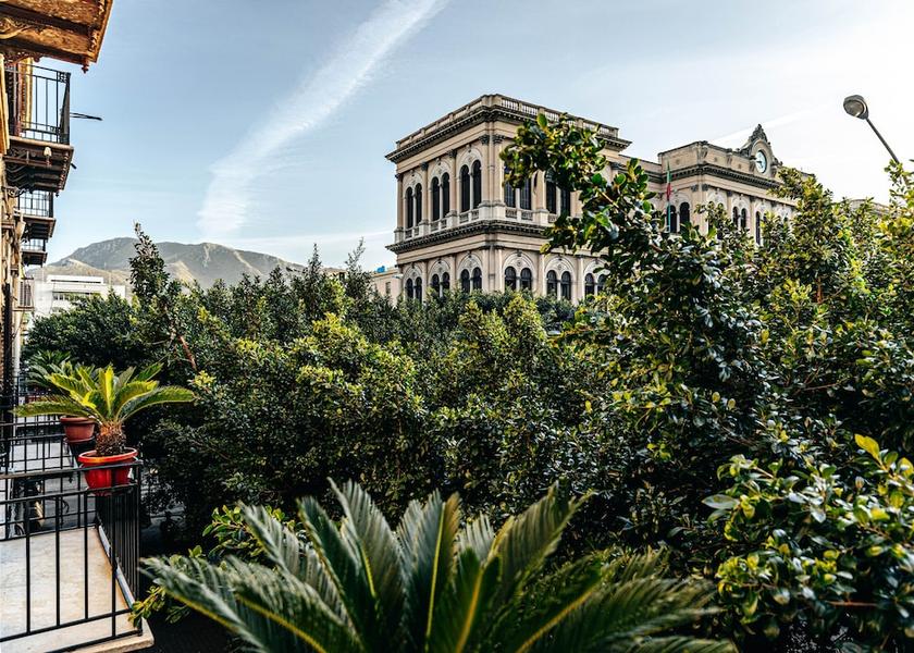 Sicily Palermo Property Grounds