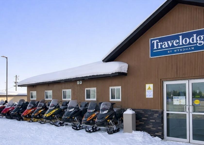 Ontario Cochrane Snowmobiling