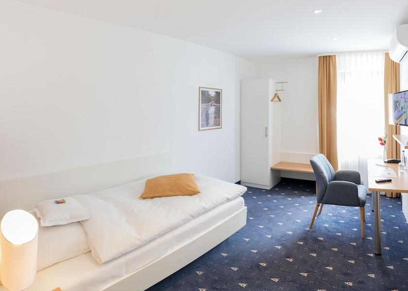 Baden-Württemberg Schwetzingen Room