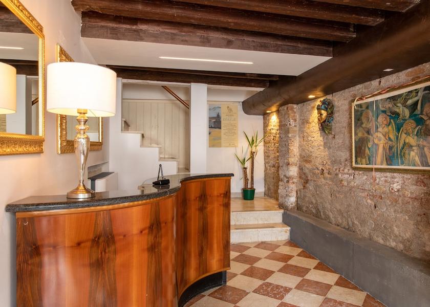 Veneto Venice Reception