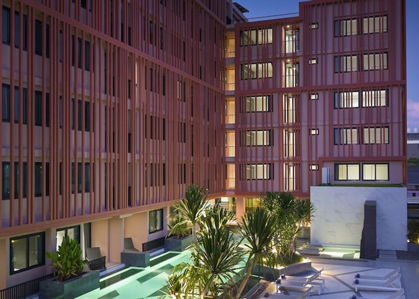 Phuket Wichit Exterior