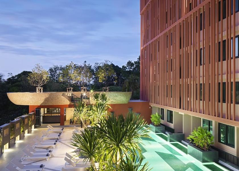 Phuket Wichit Exterior