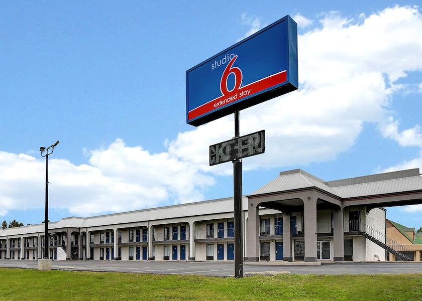 Mississippi Meridian Exterior Detail