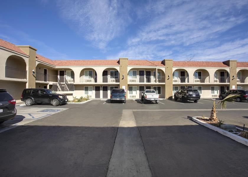 California Palmdale Facade