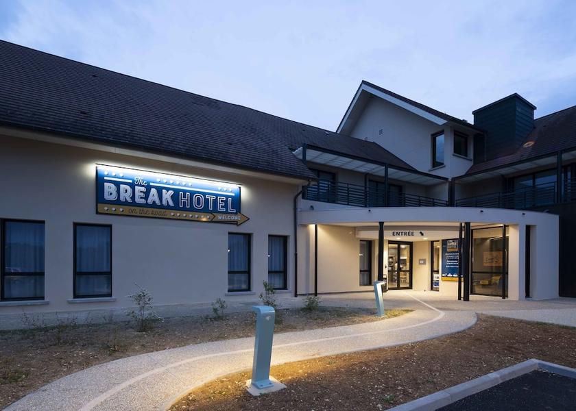 Centre-Loire Valley Vierzon Front of property - evening/night