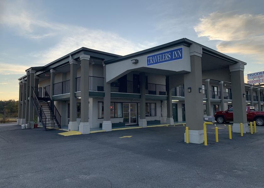 Georgia Valdosta Facade